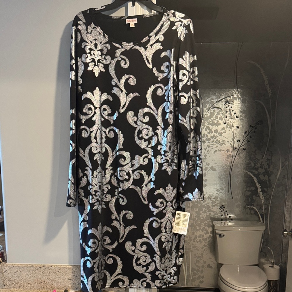 Elegant Black and Silver Patterned Dress